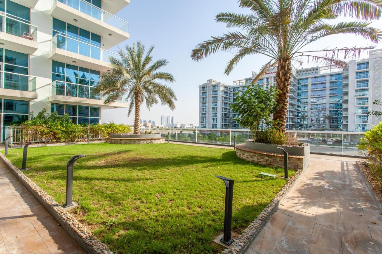 Live Modern Live Luxury - Dubai Studio City Apartment Exterior photo